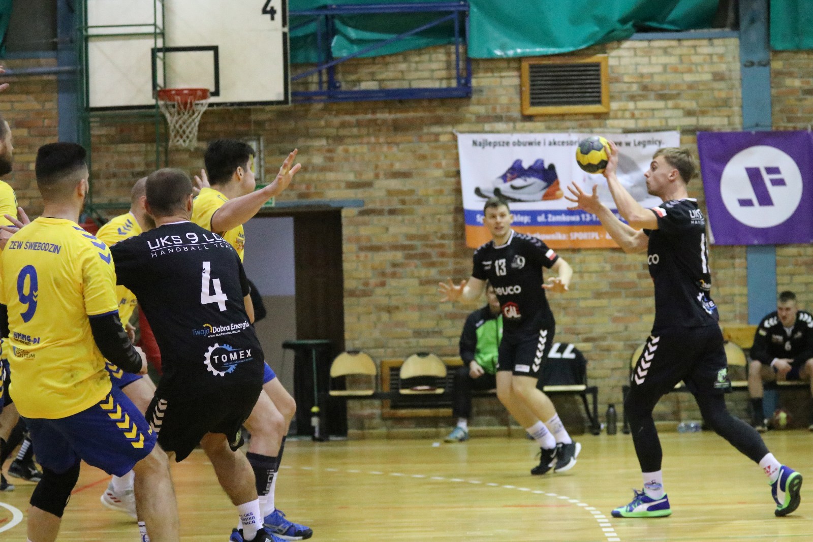 TS ZEW Świebodzin po rzutach karnych wygrał z Dziewiątką