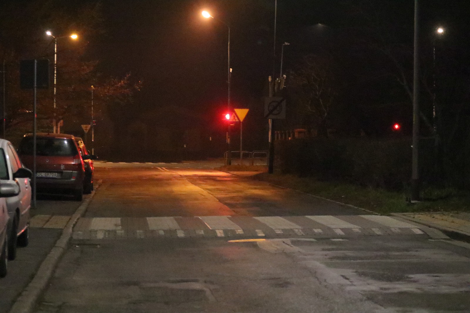 Legnica po godzinie 19 opustoszała. Pojedyncze osoby na mieście