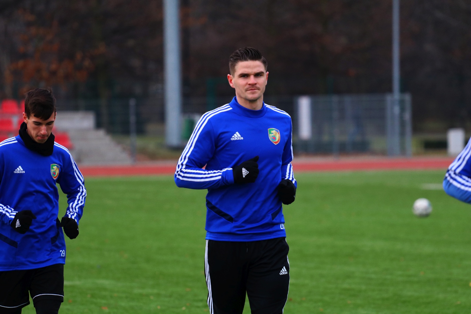Piłkarze Miedzi Legnica wrócili do treningów