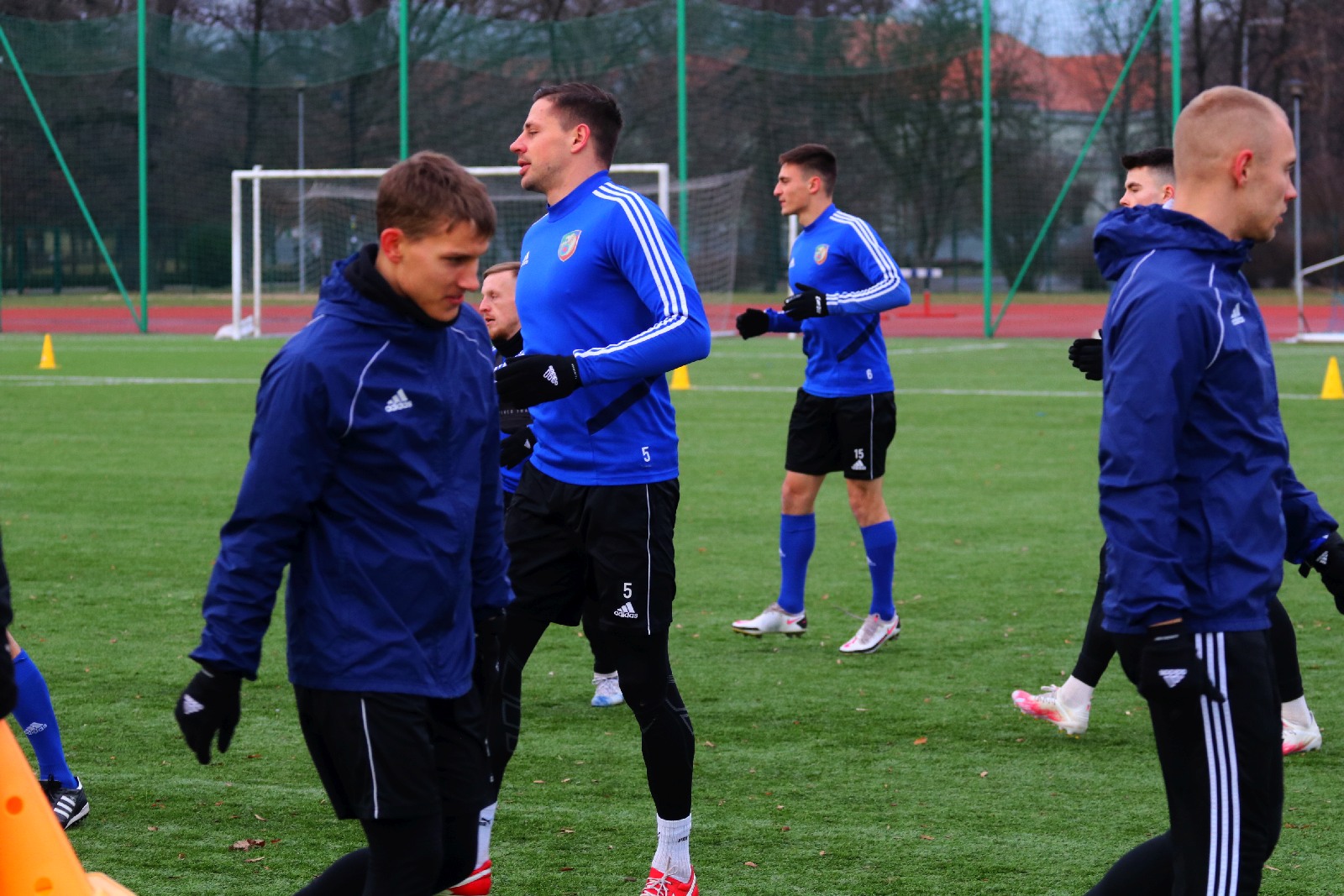 Piłkarze Miedzi Legnica wrócili do treningów