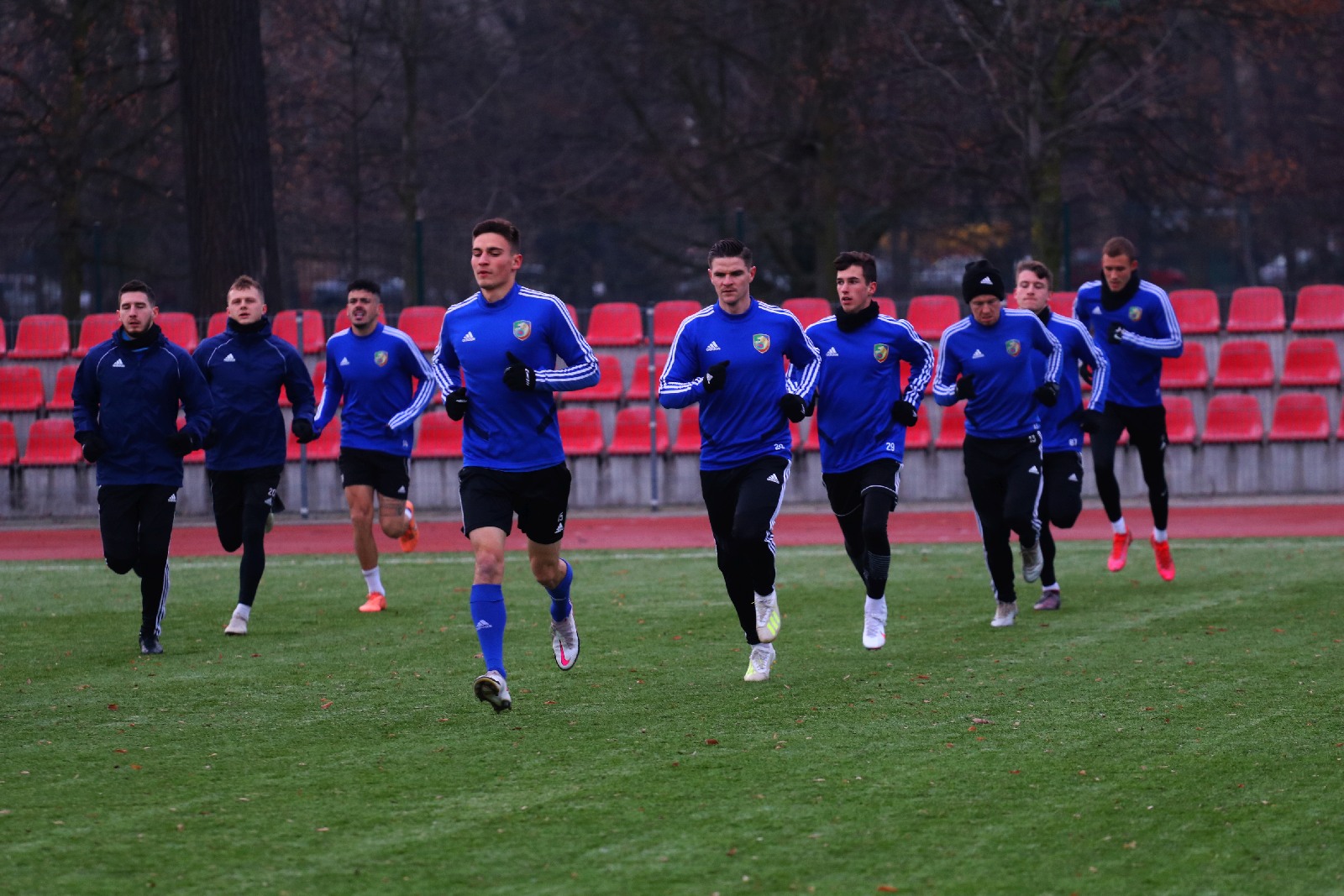 Piłkarze Miedzi Legnica wrócili do treningów