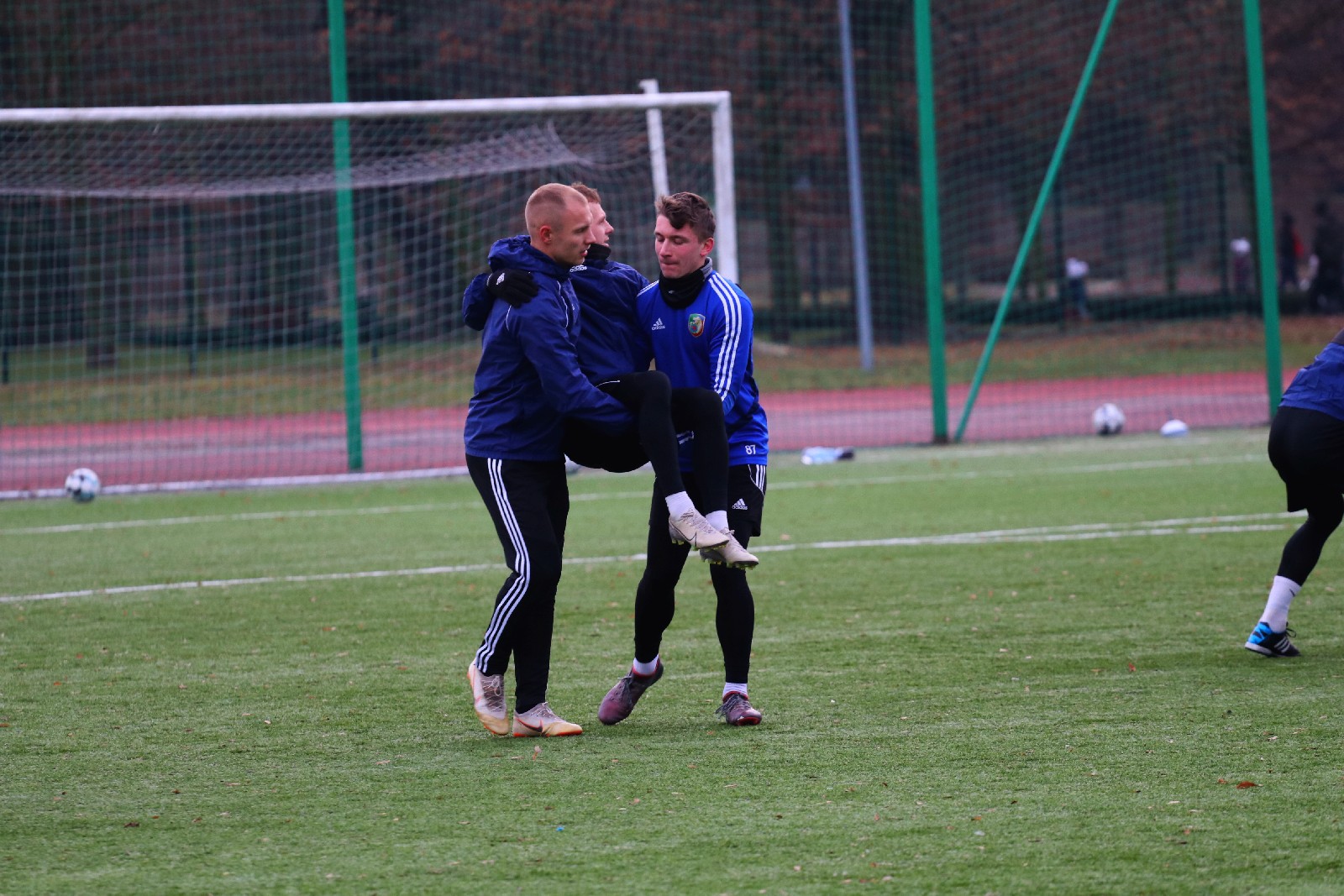 Piłkarze Miedzi Legnica wrócili do treningów