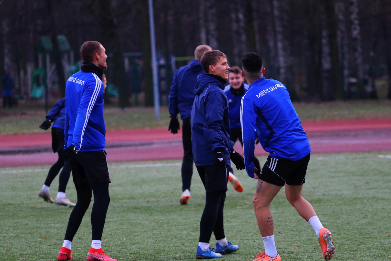 Piłkarze Miedzi Legnica wrócili do treningów