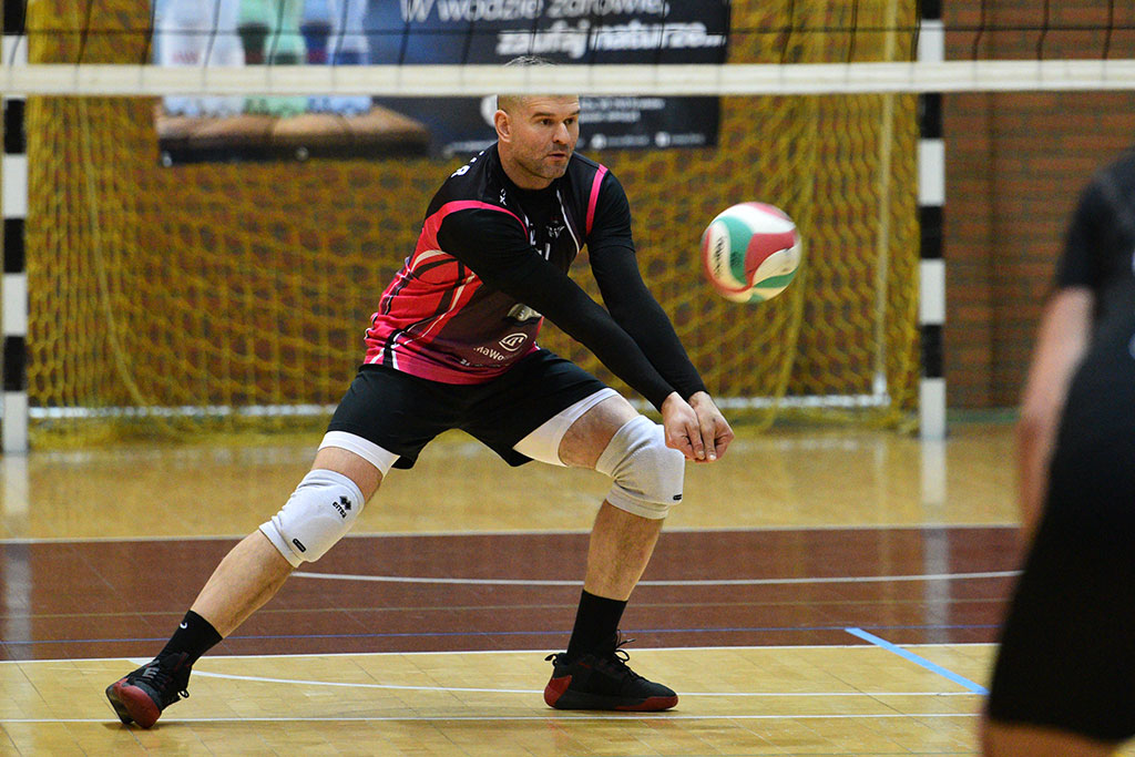 Ikar Legnica pokonuje Chełmiec Wałbrzych 3:0