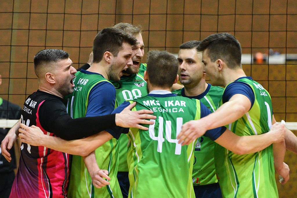 Ikar Legnica pokonuje Chełmiec Wałbrzych 3:0