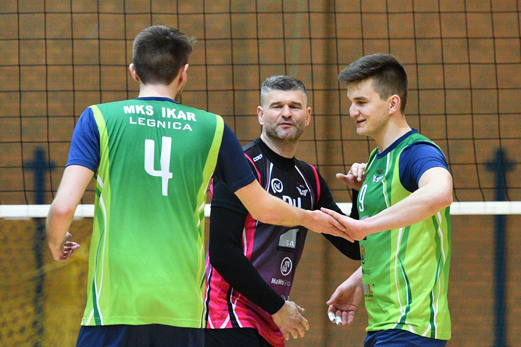 Ikar Legnica pokonuje Chełmiec Wałbrzych 3:0