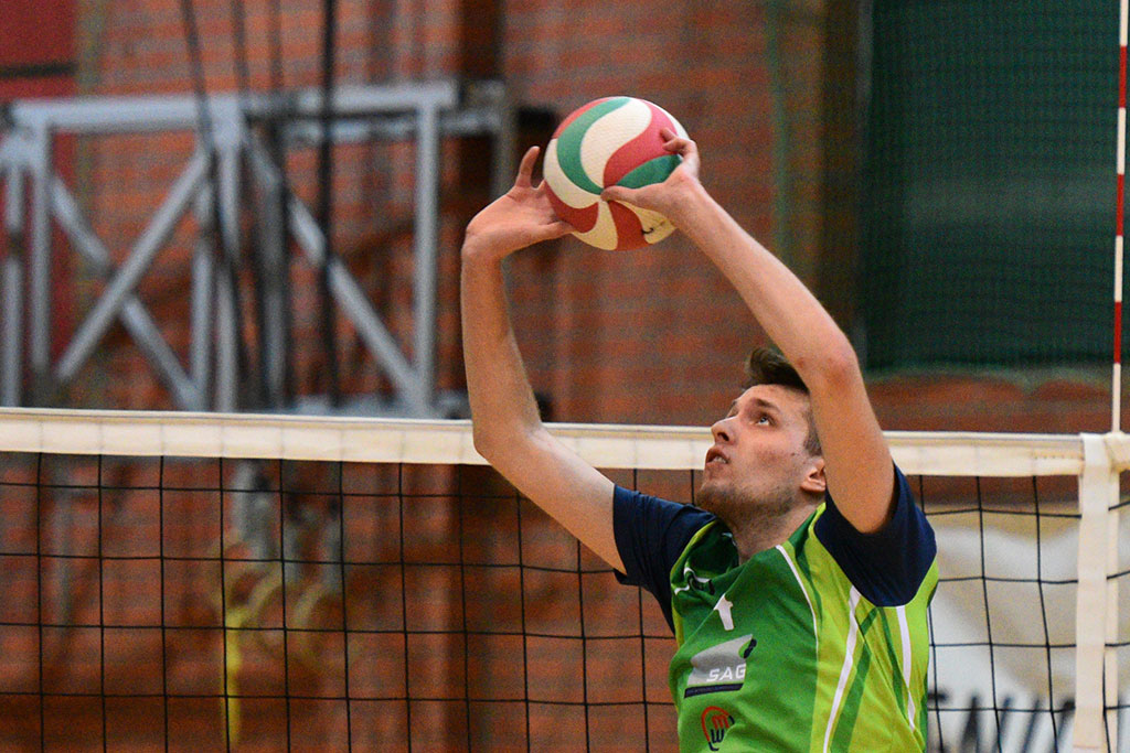 Ikar Legnica pokonuje Chełmiec Wałbrzych 3:0