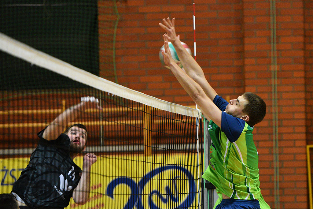 Ikar Legnica pokonuje Chełmiec Wałbrzych 3:0