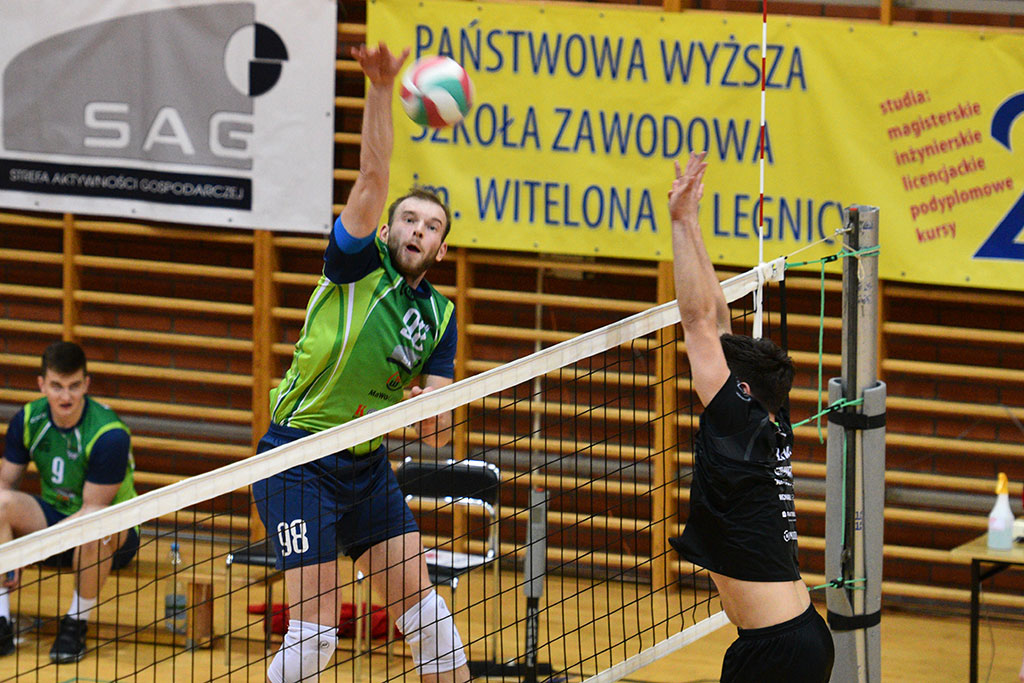Ikar Legnica pokonuje Chełmiec Wałbrzych 3:0