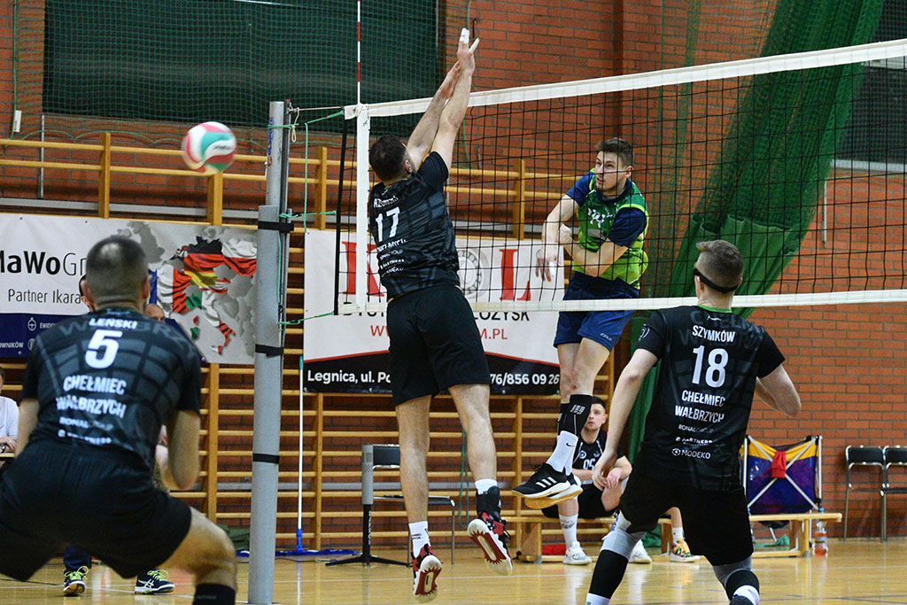 Ikar Legnica pokonuje Chełmiec Wałbrzych 3:0