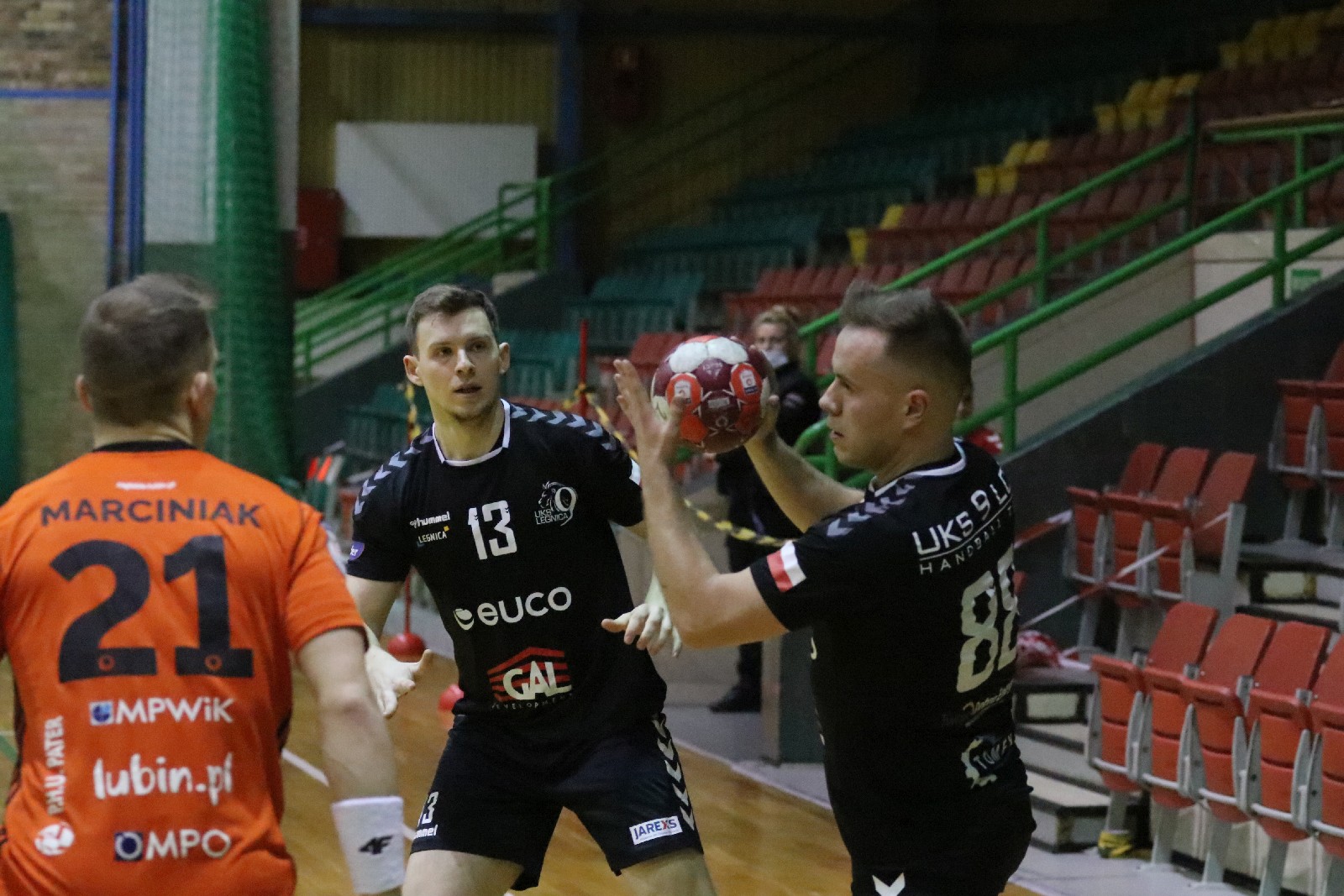 W Legnicy bez sensacji. Zagłebie wygrywa z Dziewiątką Legnica