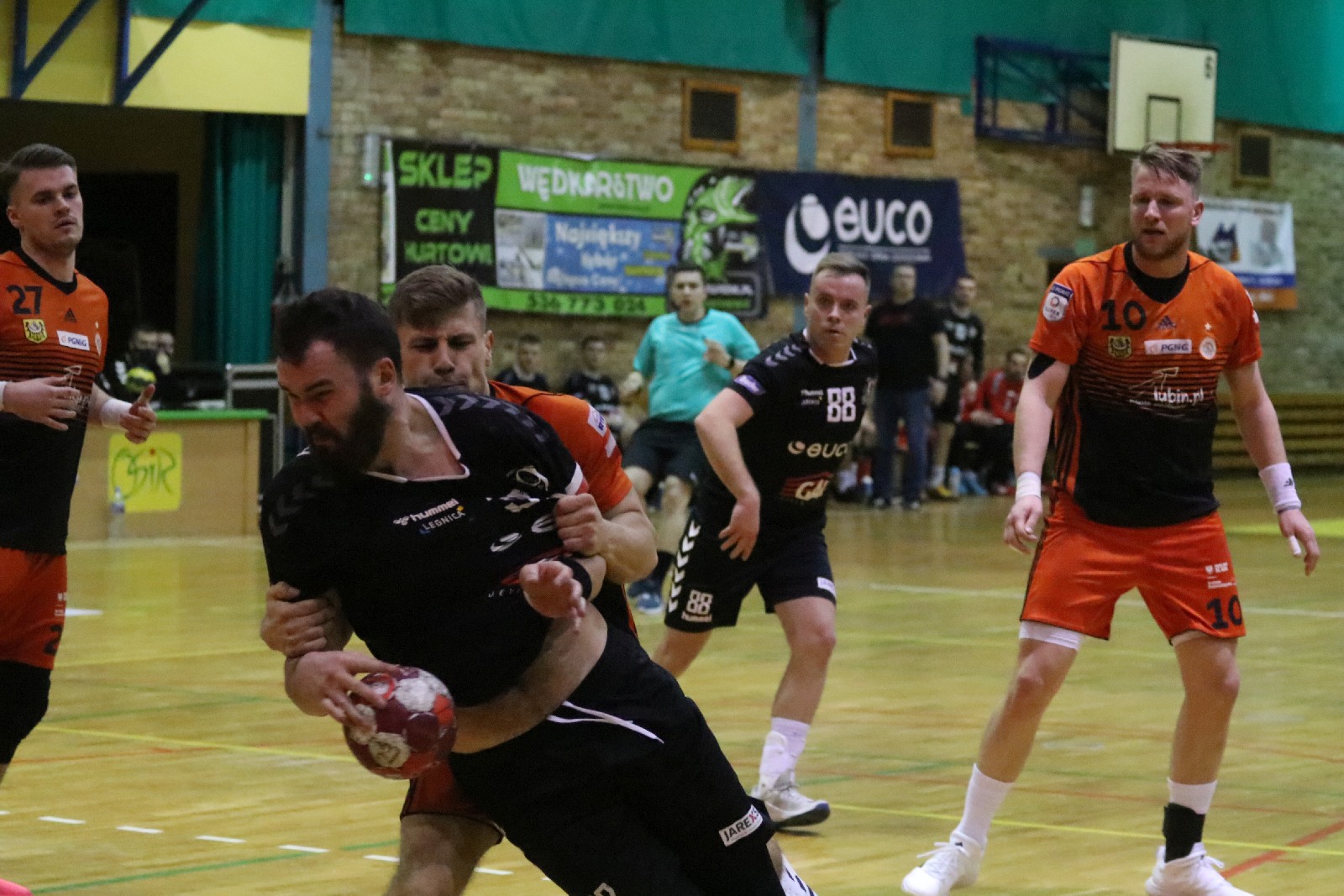 W Legnicy bez sensacji. Zagłebie wygrywa z Dziewiątką Legnica