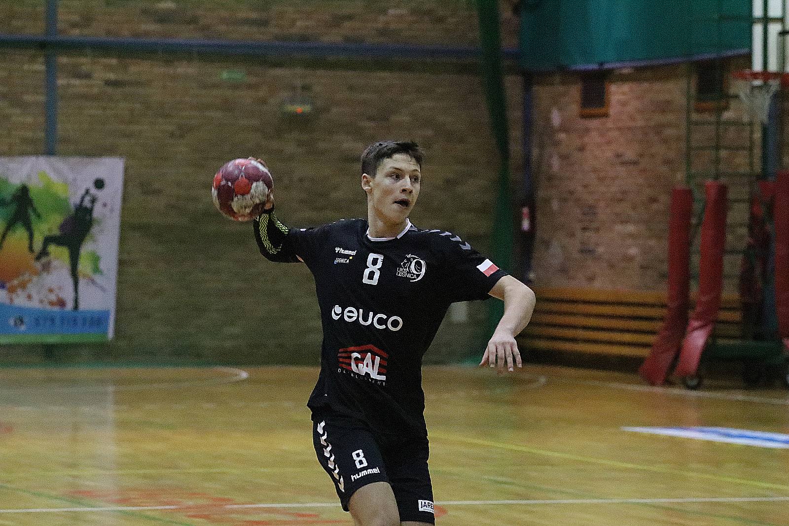 W Legnicy bez sensacji. Zagłebie wygrywa z Dziewiątką Legnica