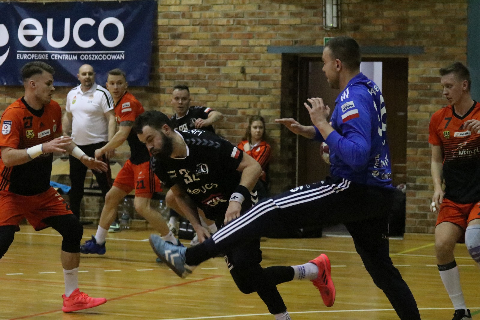W Legnicy bez sensacji. Zagłebie wygrywa z Dziewiątką Legnica