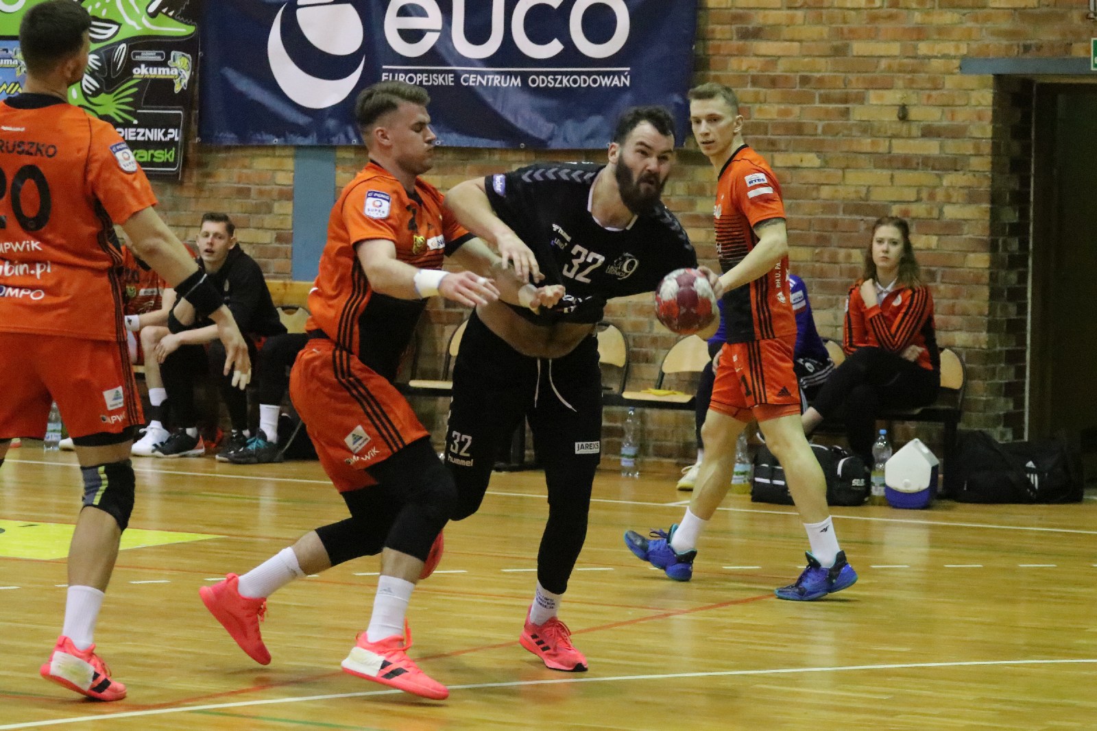 W Legnicy bez sensacji. Zagłebie wygrywa z Dziewiątką Legnica