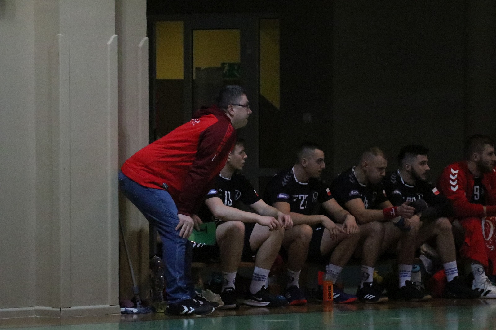 Po horrorze Dziewiątka wygrwa po rzutach karnych z Bukiem