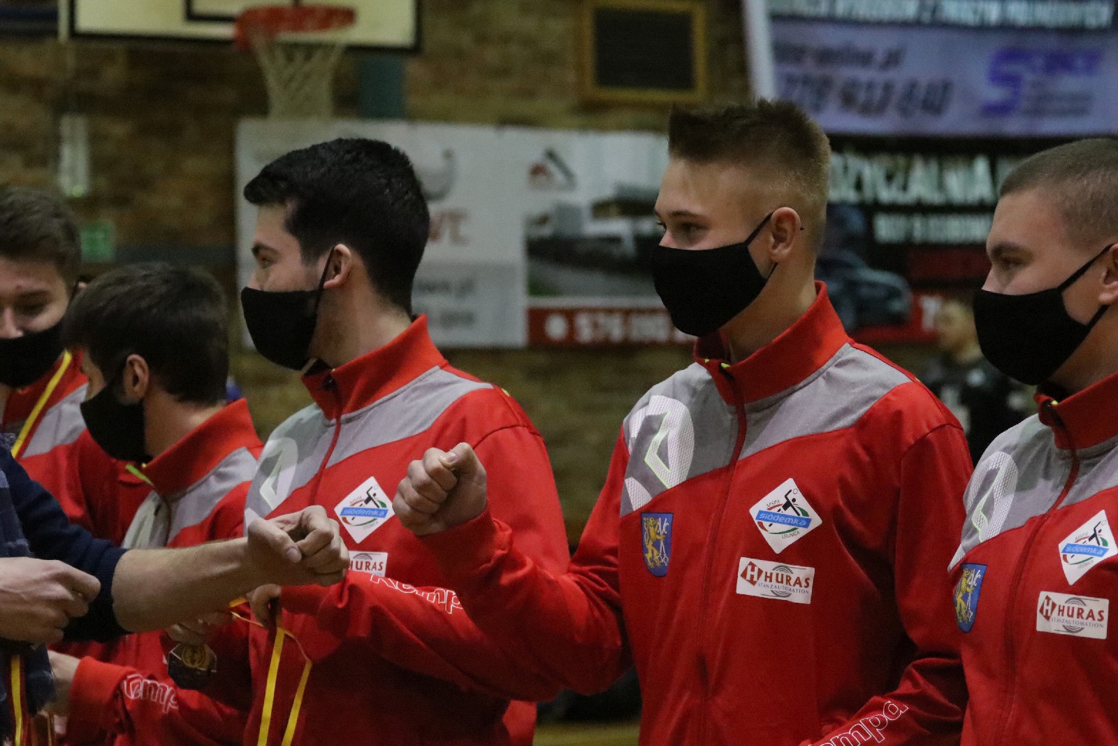 Juniorzy Siódemki odebrali medale za wicemistrzostwo województwa