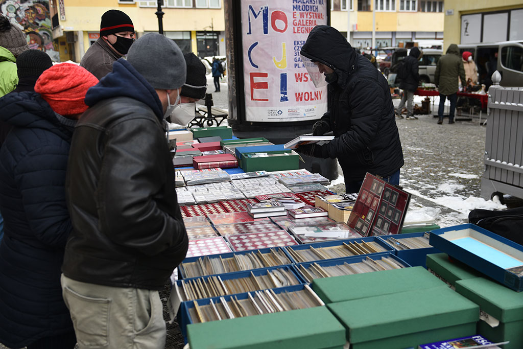 Zobacz jakie cuda można było znaleźć na jarmarku staroci