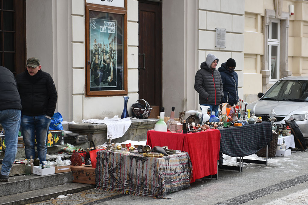 Zobacz jakie cuda można było znaleźć na jarmarku staroci