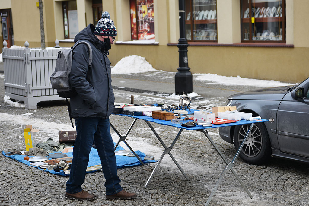Zobacz jakie cuda można było znaleźć na jarmarku staroci
