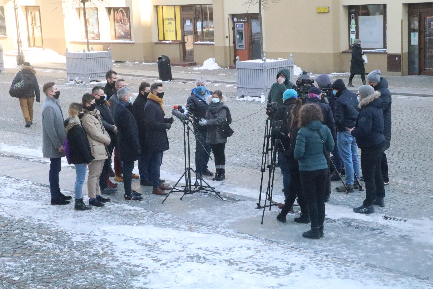 Na legnickim rynku protestowali parlamentarzyści Wiosny