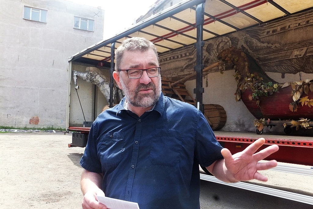 Jacek Głomb jest dyrektorem teatru od sierpnia 1994