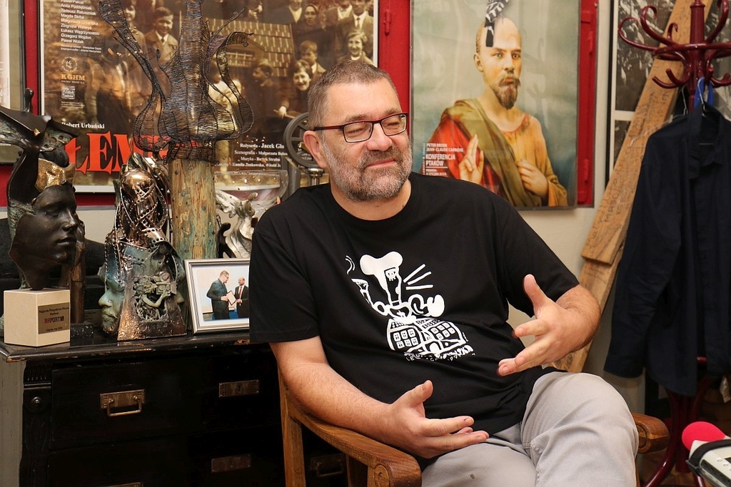 Jacek Głomb jest dyrektorem teatru od sierpnia 1994