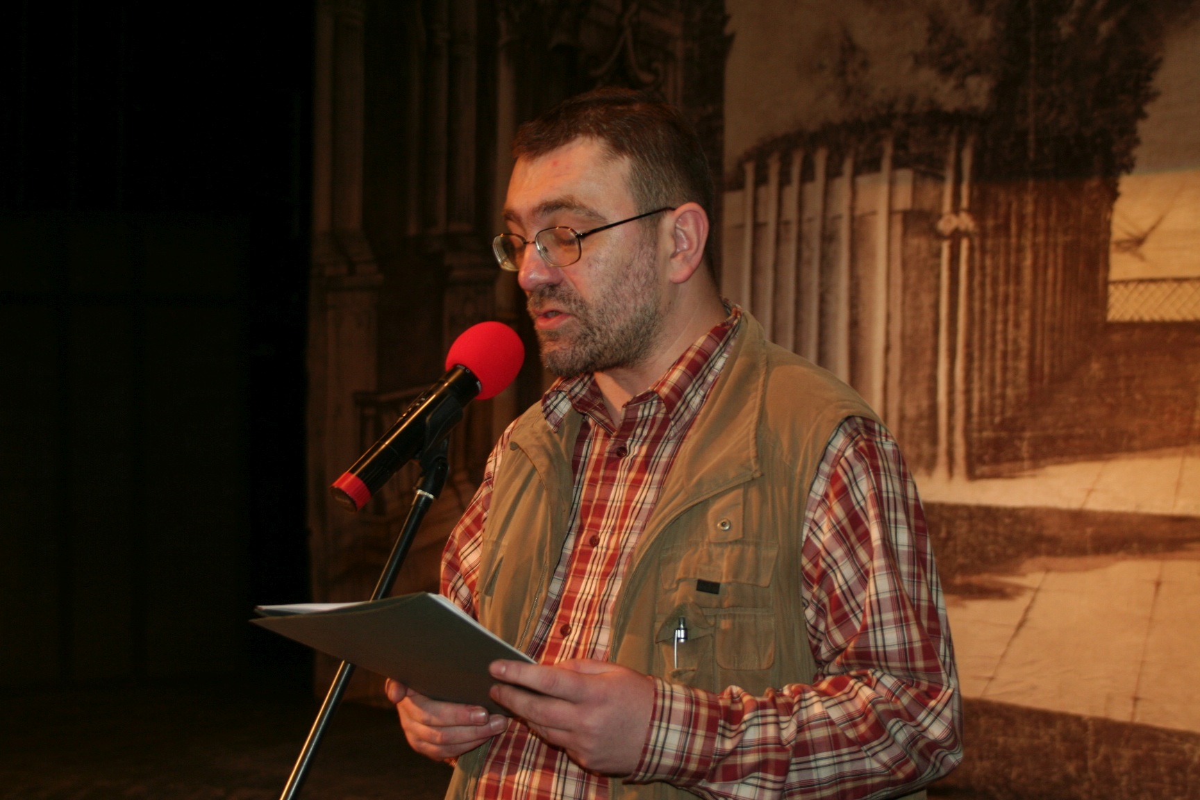 Jacek Głomb jest dyrektorem teatru od sierpnia 1994