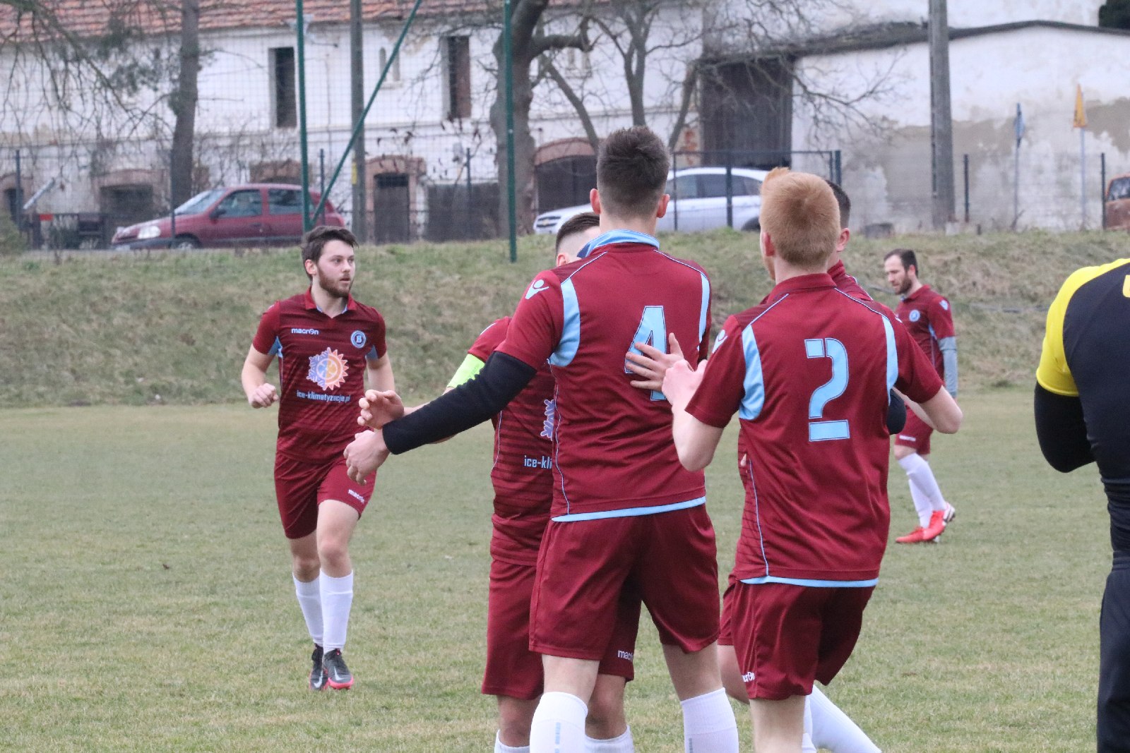 Błękitni Koskowice pewnie pokonał u siebie LZS Lipa