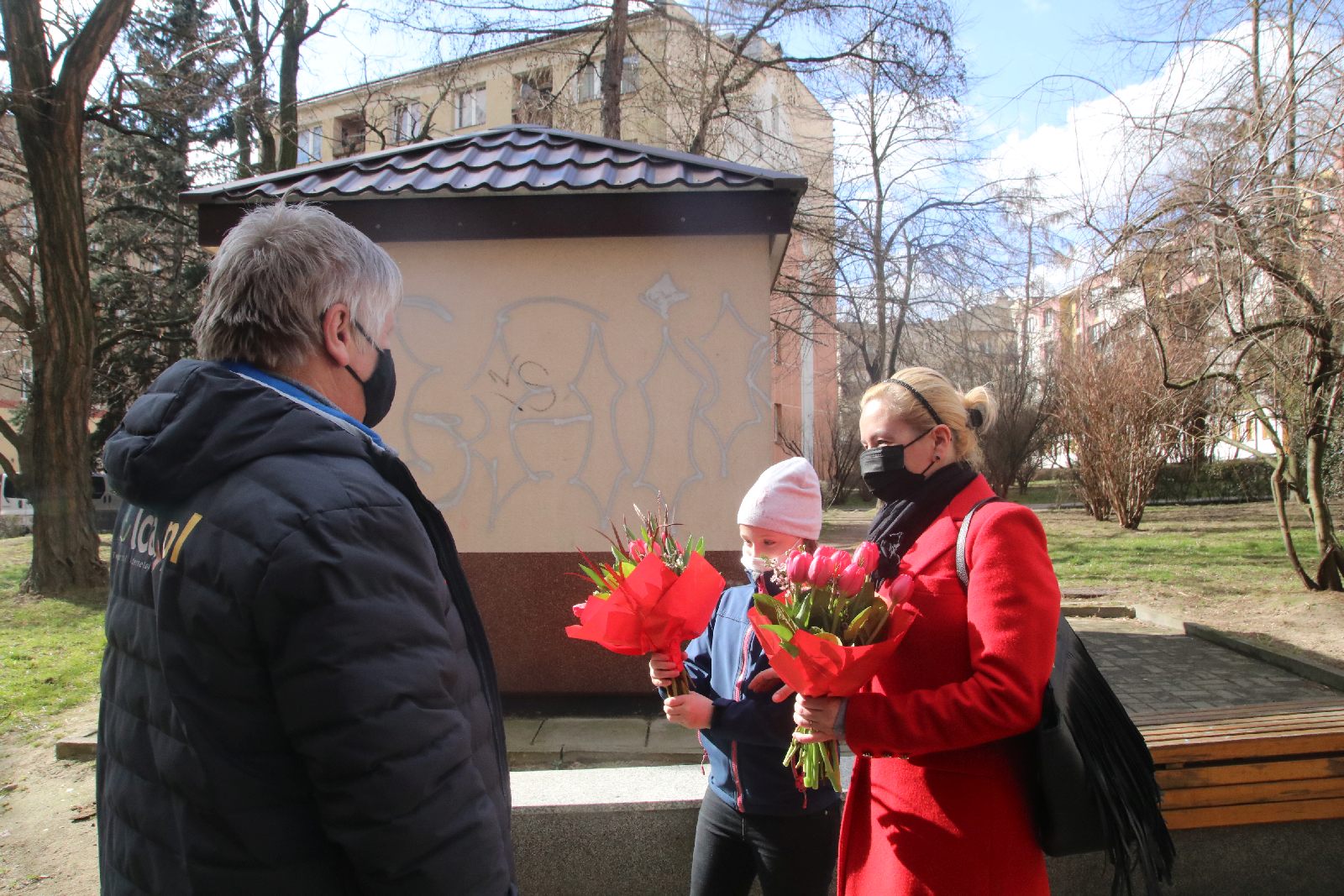 Kwiaty od portalu LCA.PL i kwiaciarni Prestige wywołały uśmiech