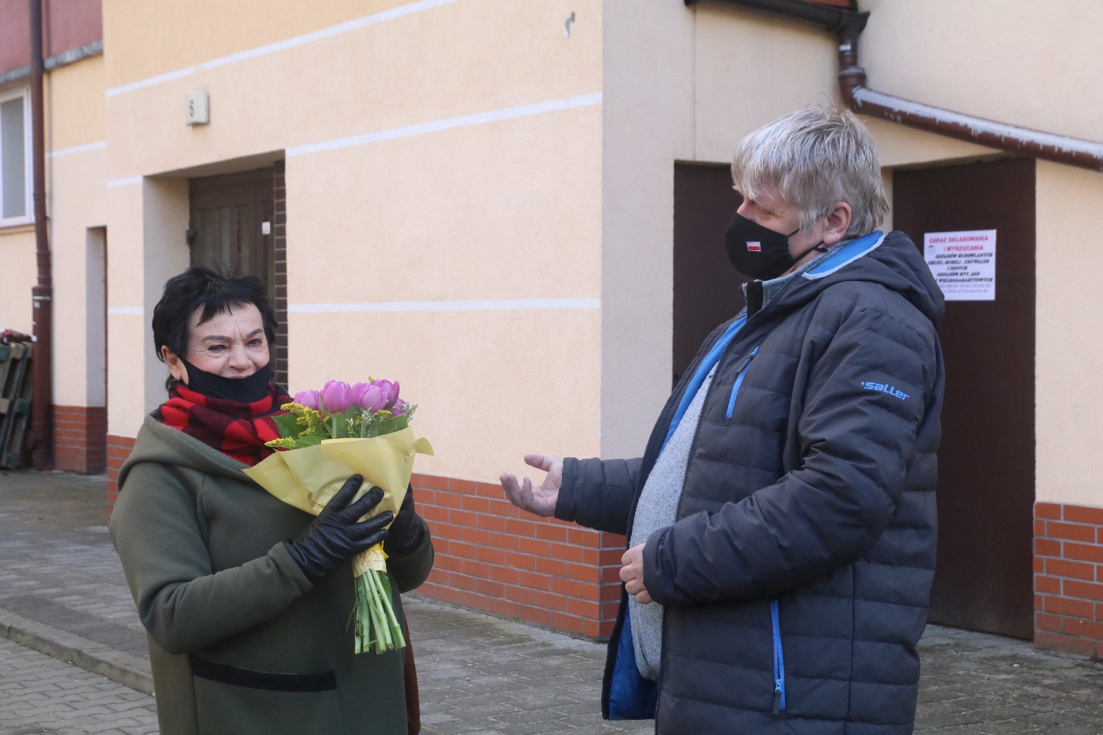 Kwiaty od portalu LCA.PL i kwiaciarni Prestige wywołały uśmiech