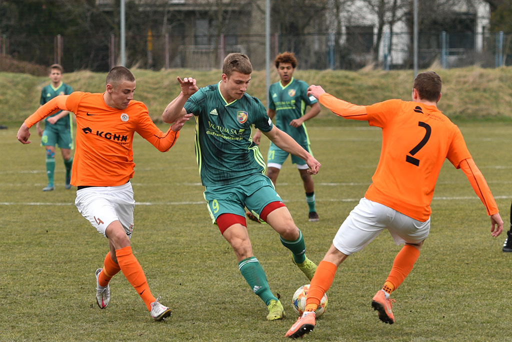Derby rezerw w 3. lidze. Miedź zremisowała z Zagłębiem