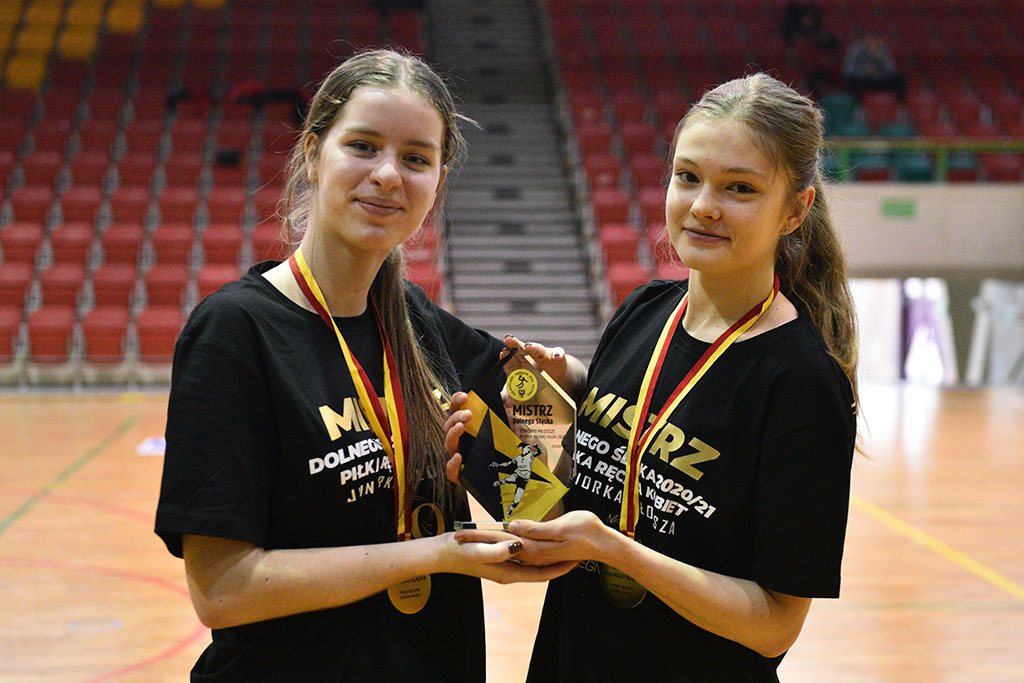 Juniorki młodsze odebrały medale za mistrzostwo Dolnego Śląska