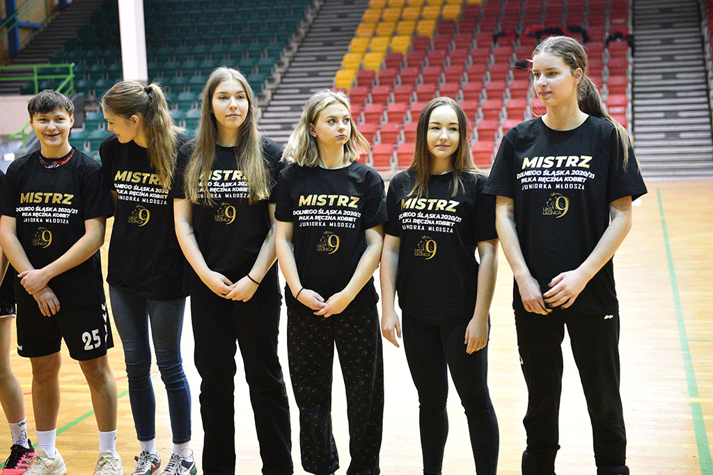 Juniorki młodsze odebrały medale za mistrzostwo Dolnego Śląska