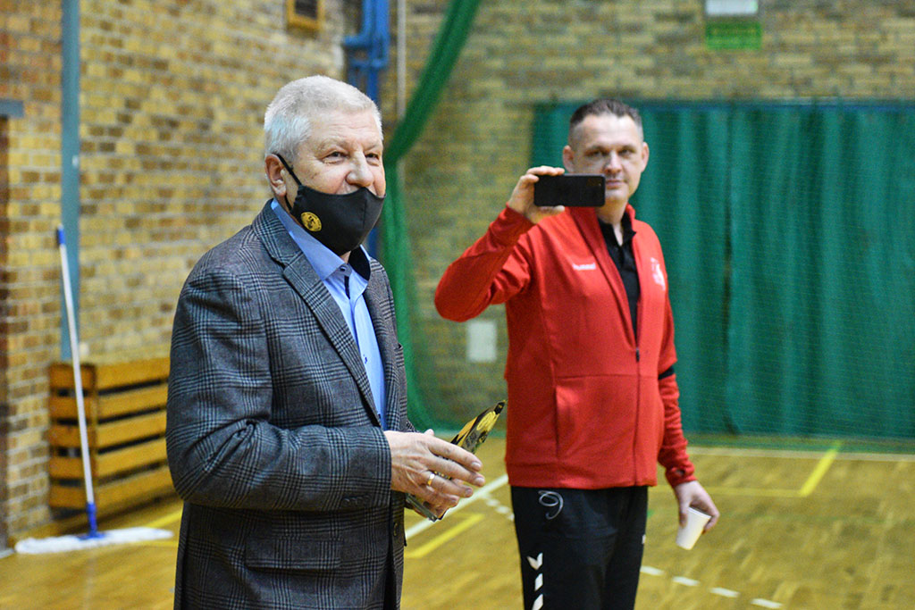 Juniorki młodsze odebrały medale za mistrzostwo Dolnego Śląska