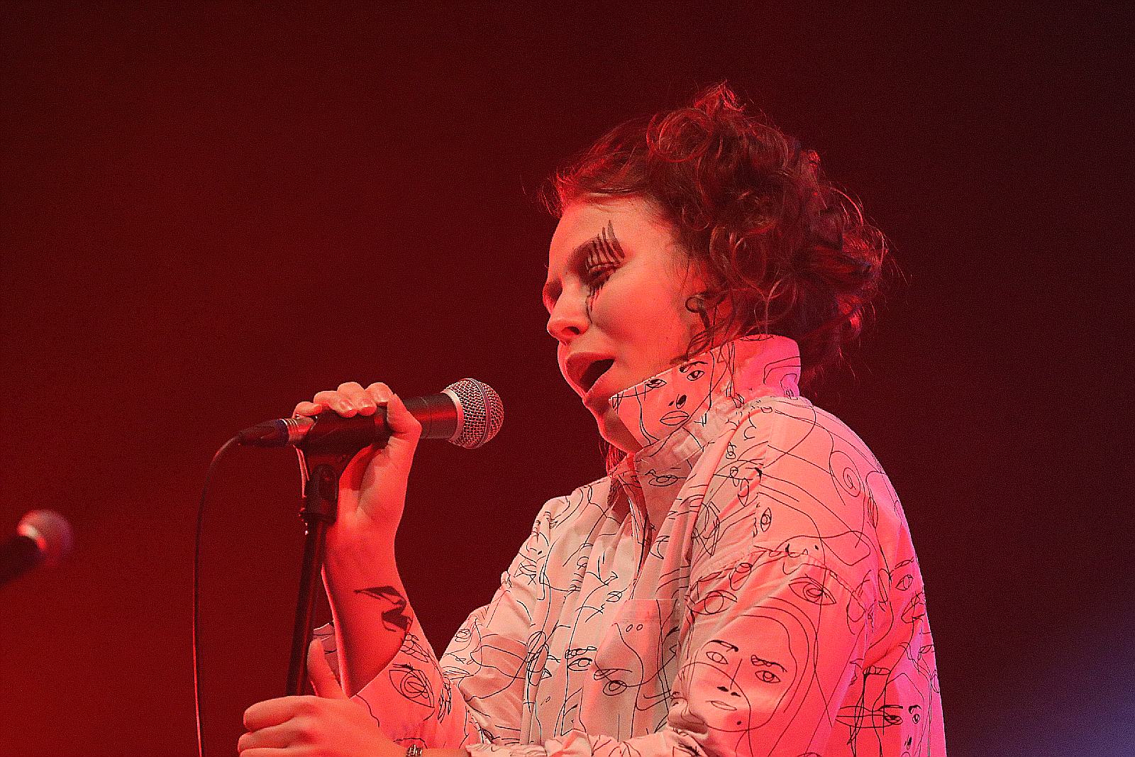 Strefa de... powróciła na żywo. Cabaret Grey i Kara.Te