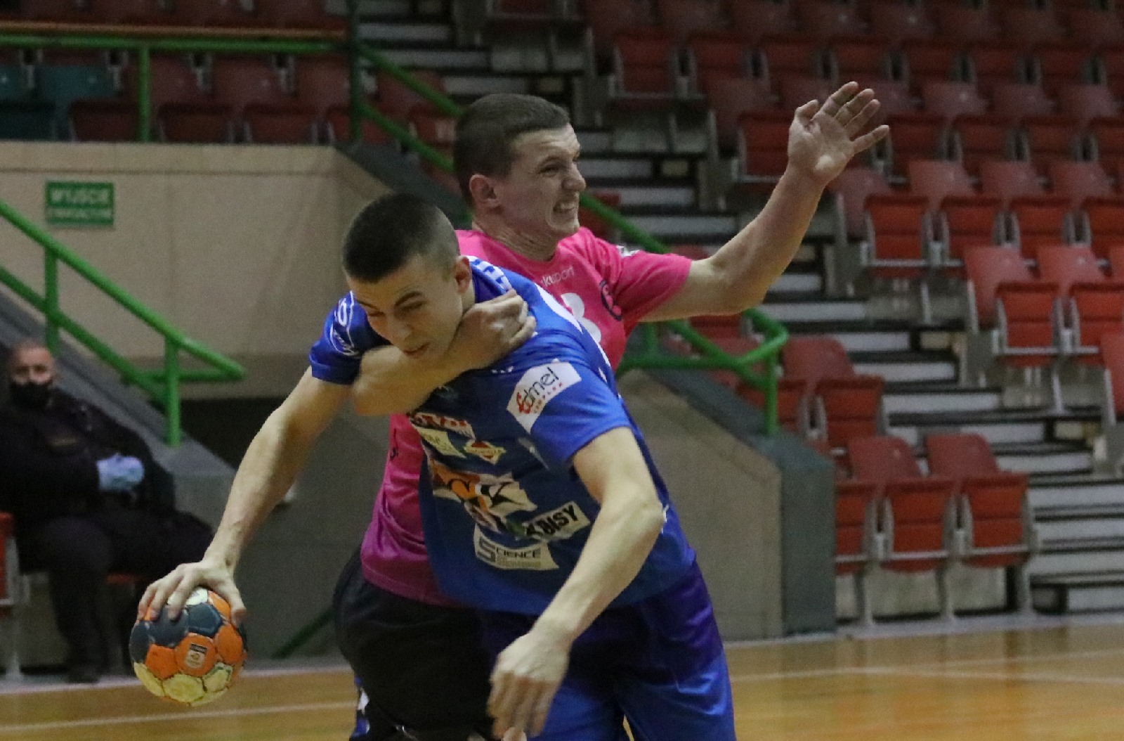 Siódemka Miedź Legnica pewnie wygrała z Borem Oborniki Śląskie