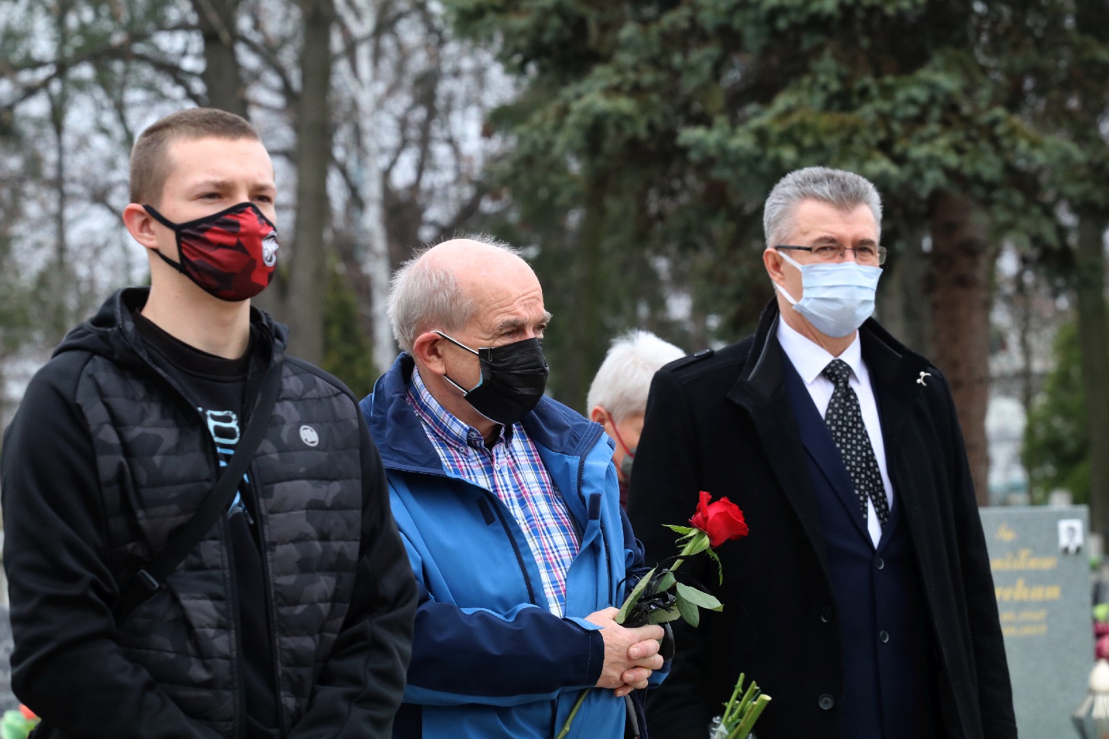 Pogrzeb Ryszarda Maciaka nauczyciela fizyki w Legnicy