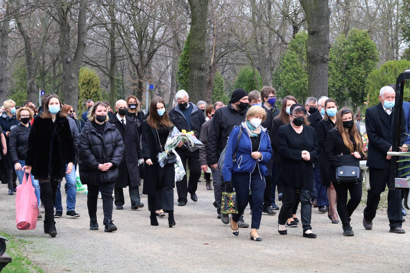 Pogrzeb Ryszarda Maciaka nauczyciela fizyki w Legnicy