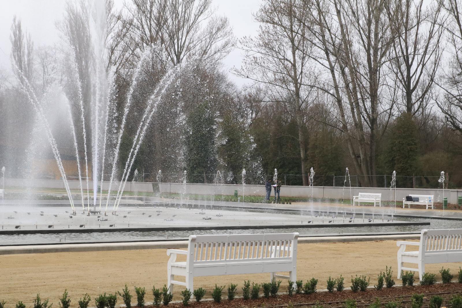 Odbył się próbny rozruch fontann w Parku Miejskim