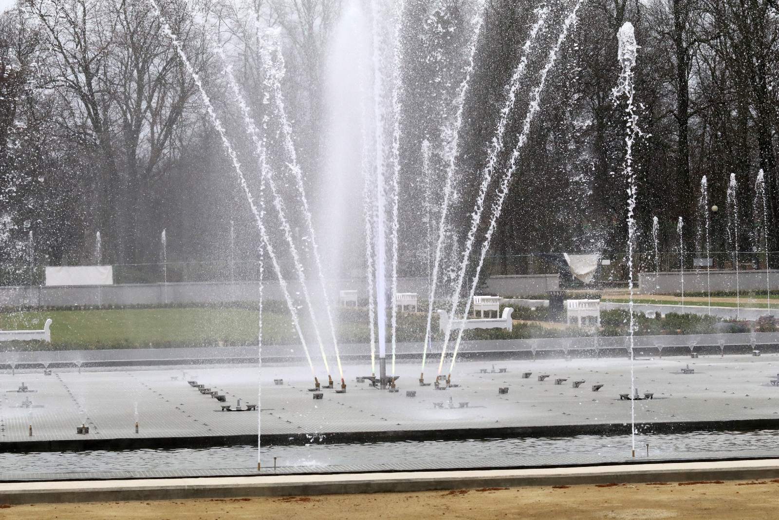 Odbył się próbny rozruch fontann w Parku Miejskim