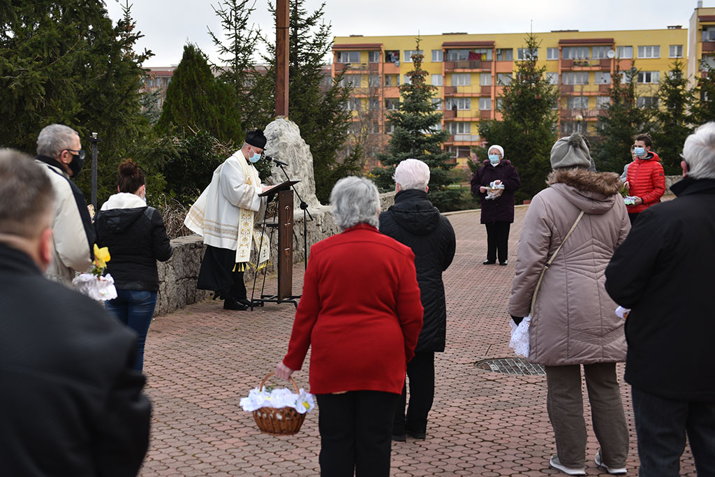 Poświęcenie pokarmów w legnickich parafiach