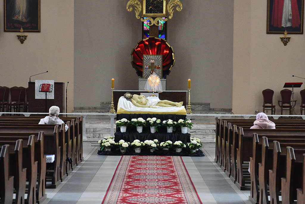 Groby Pańskie w legnickich kościołach w okresie koronawirusa