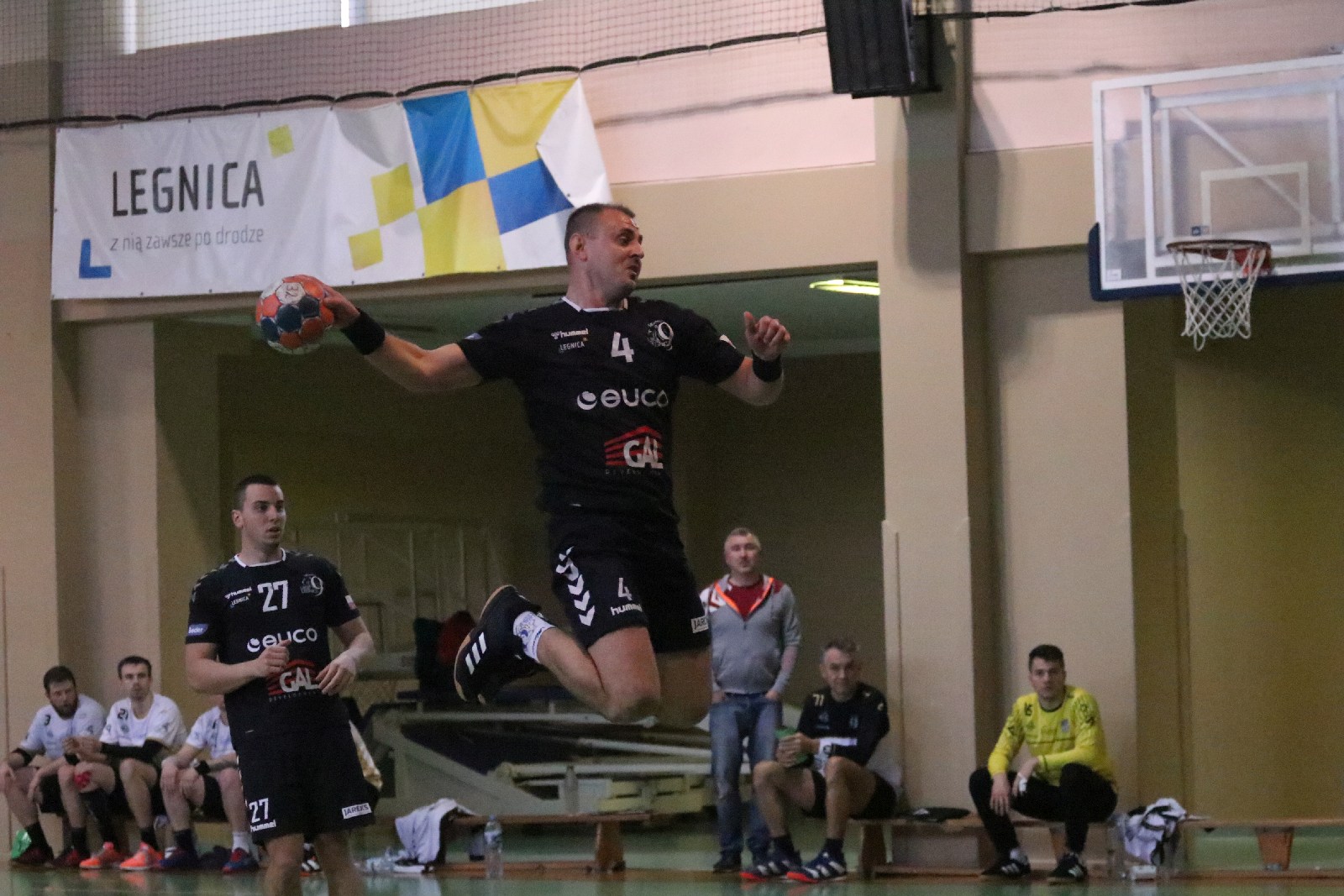 Pewne zwycięstwo Dziewiątki Legnica z drużyną z Oleśnicy