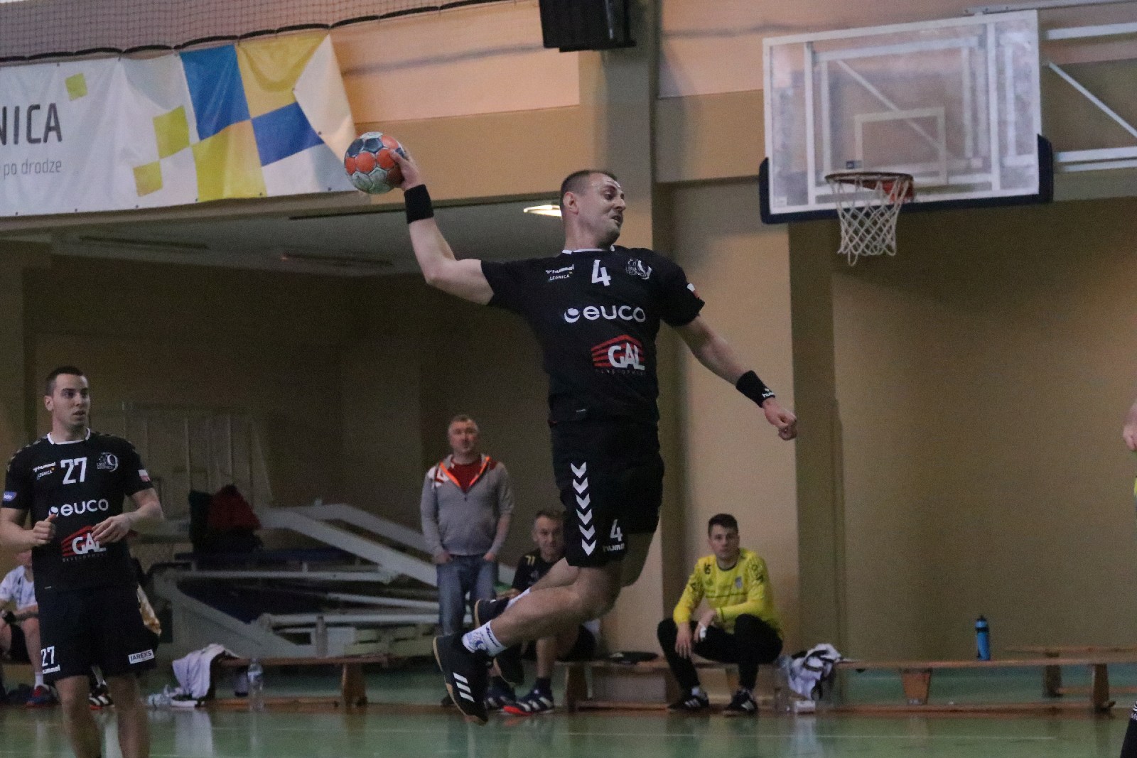 Pewne zwycięstwo Dziewiątki Legnica z drużyną z Oleśnicy