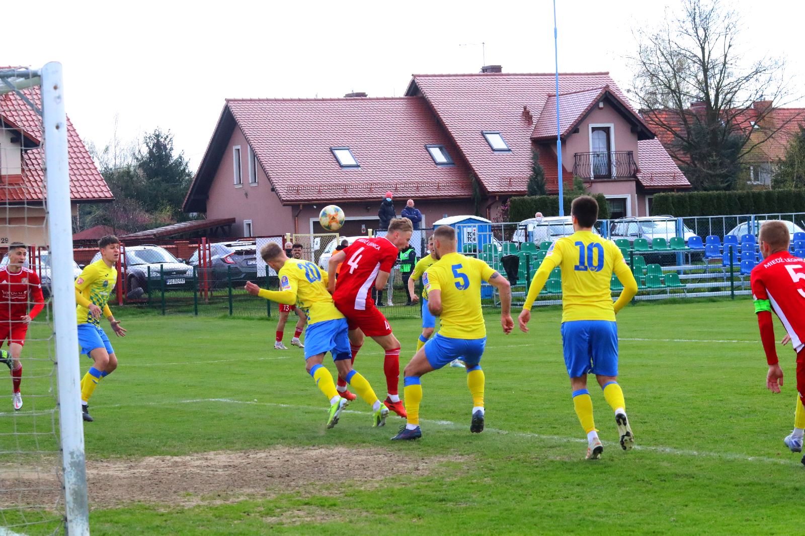 Stal Brzeg wygrywa w Legnicy z Miedzią II