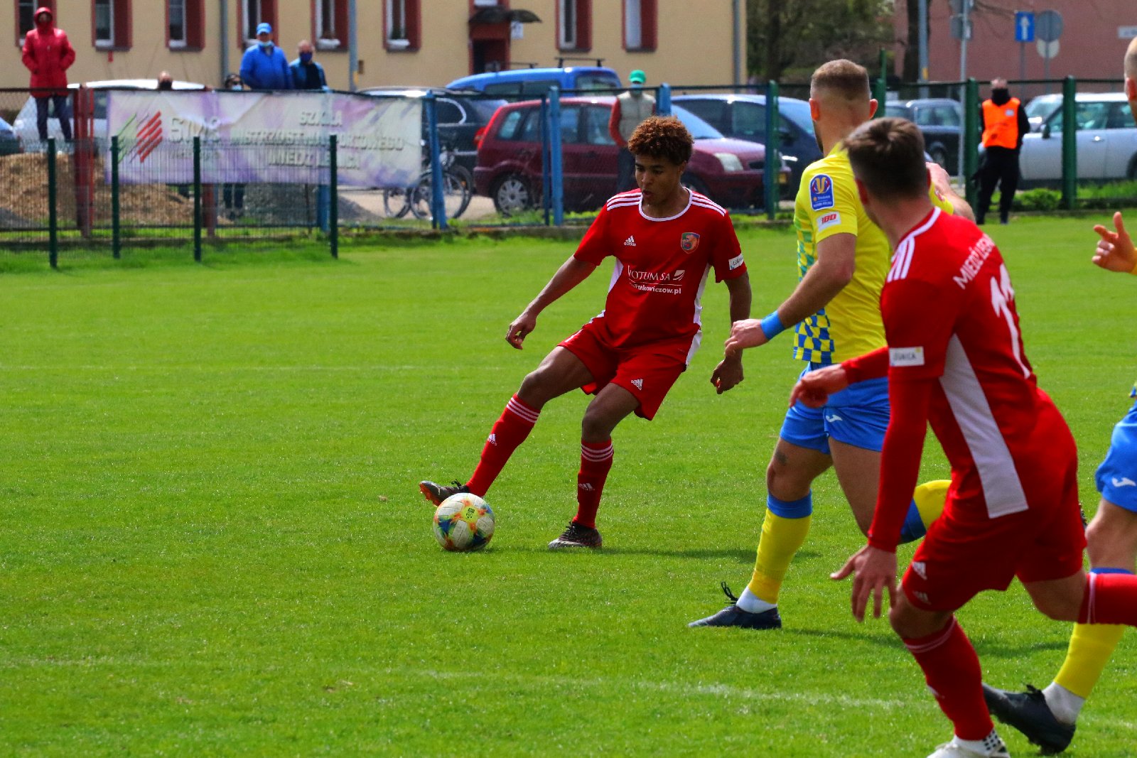 Stal Brzeg wygrywa w Legnicy z Miedzią II
