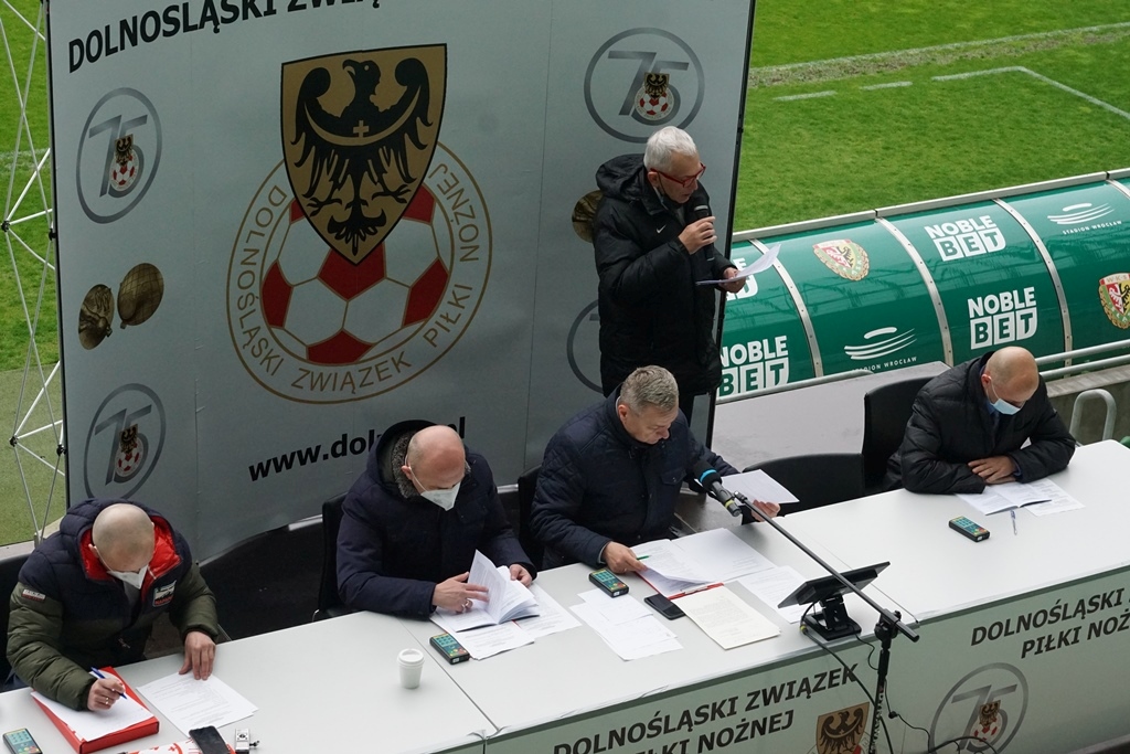 Andrzej Padewski nadal rządzi dolnośląskim futbolem