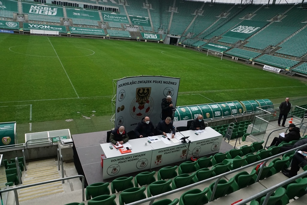 Andrzej Padewski nadal rządzi dolnośląskim futbolem