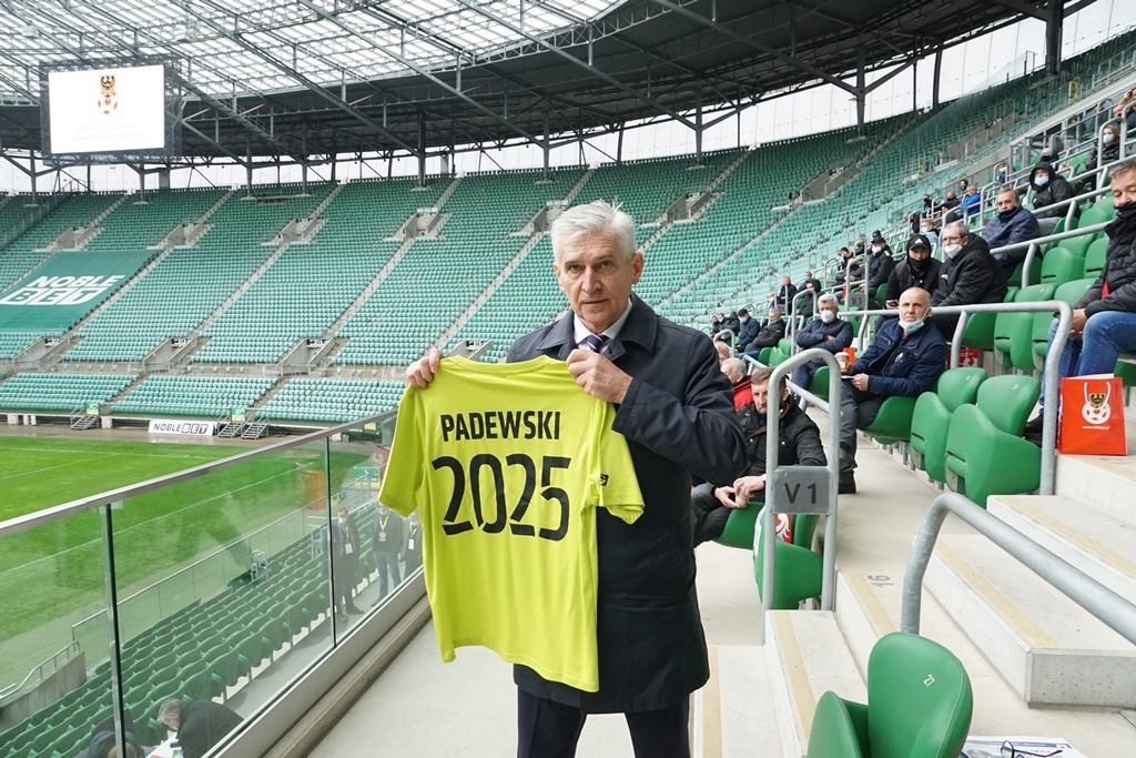 Andrzej Padewski nadal rządzi dolnośląskim futbolem